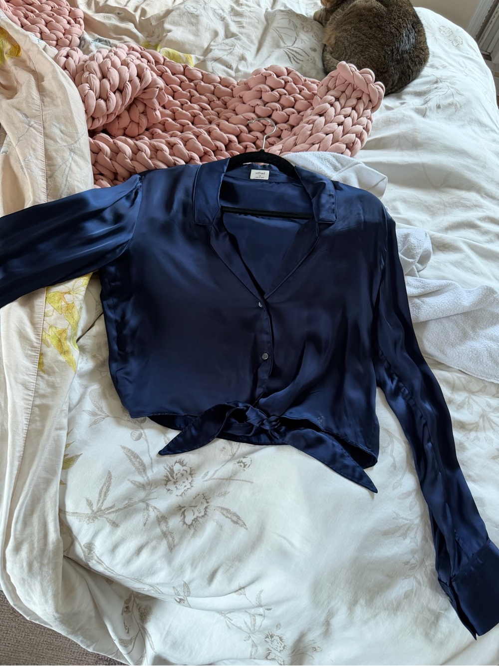 Wilfred Navy Satin Tie-Hem Button-Down Blouse